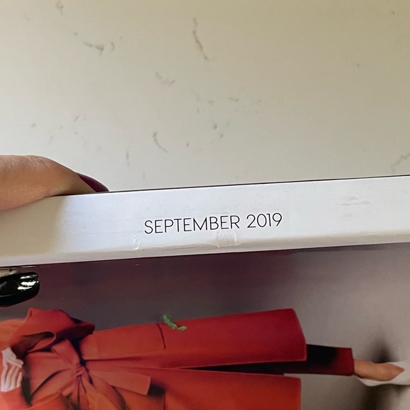 Taylor swift September 2019 vogue magazine new in great condition - Picture 2 of 2